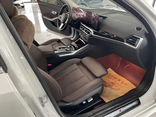 BMW 3 Series 2023