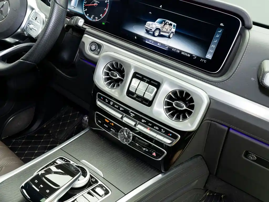 Mercedes-Benz G-Class 2022 — фото 16