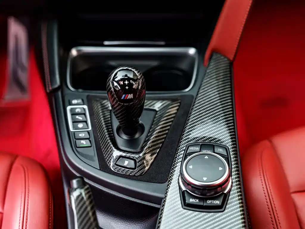 BMW M4 2015 — фото 14