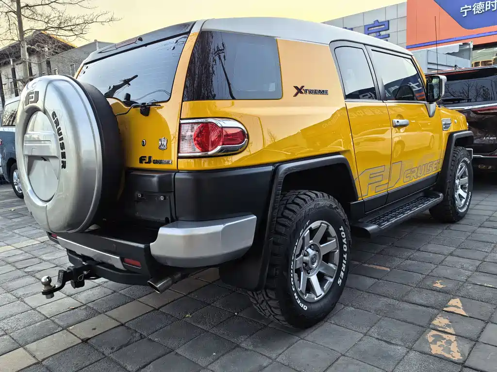 Toyota FJ Cruiser 2019 — фото 24