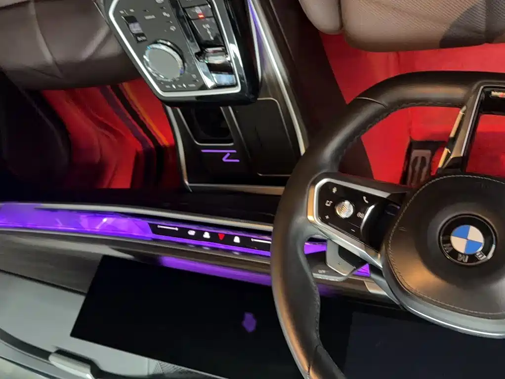 BMW 7 Series 2023 — фото 10