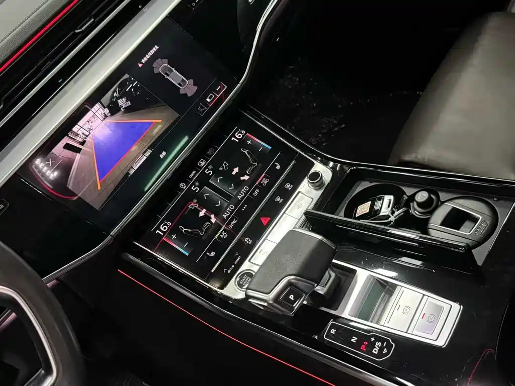 Audi A8 2023 — фото 4