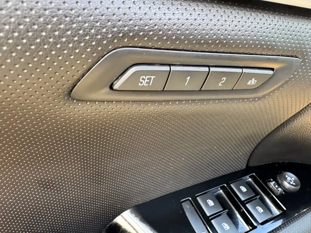 Cadillac XTS 2018 — фото 15