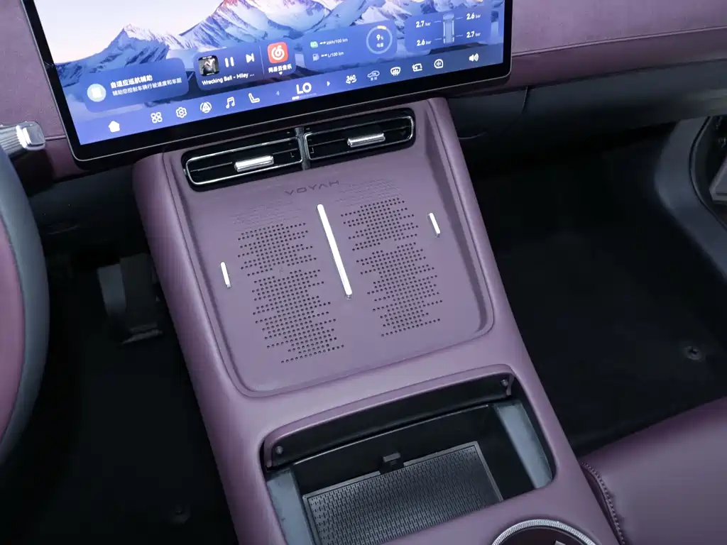 Voyah FREE 2025 — фото 11