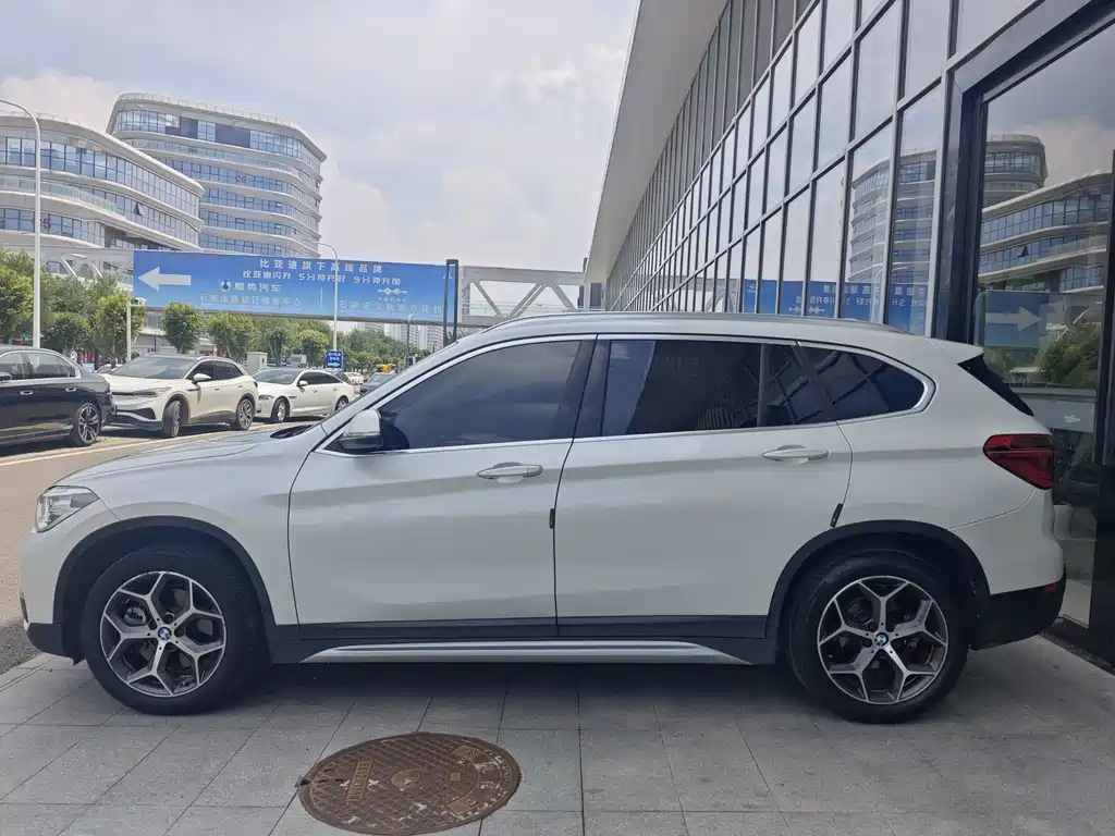 BMW X1 2019 — фото 8