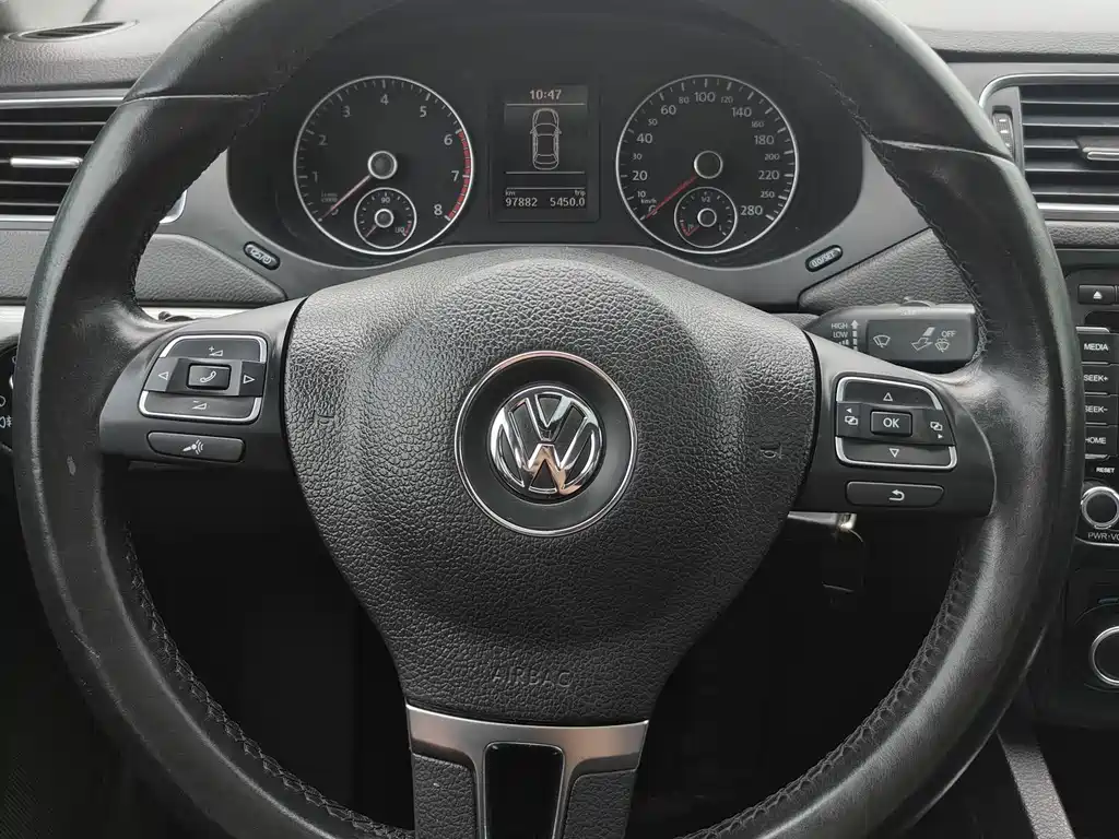 Volkswagen Sagitar 2015 — фото 18