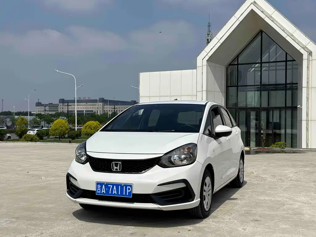 Honda Fit 2024 — фото 1