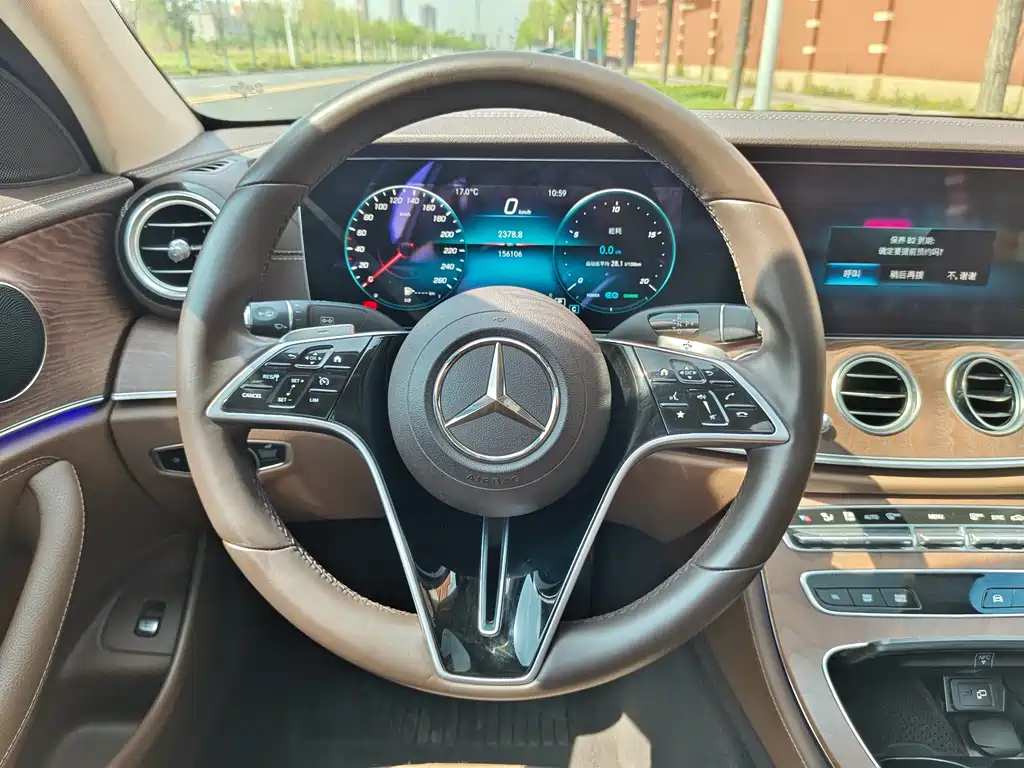 Mercedes-Benz E-Class 2021 — фото 25