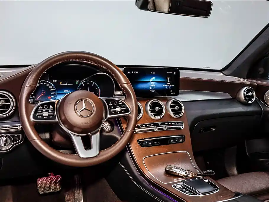 Mercedes-Benz GLC 2020 — фото 6
