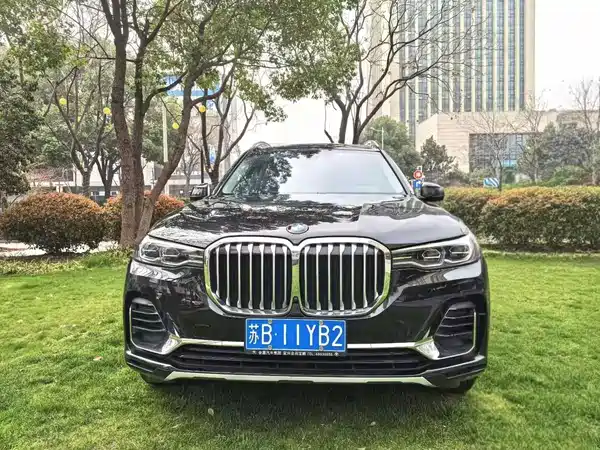 BMW X7 2022