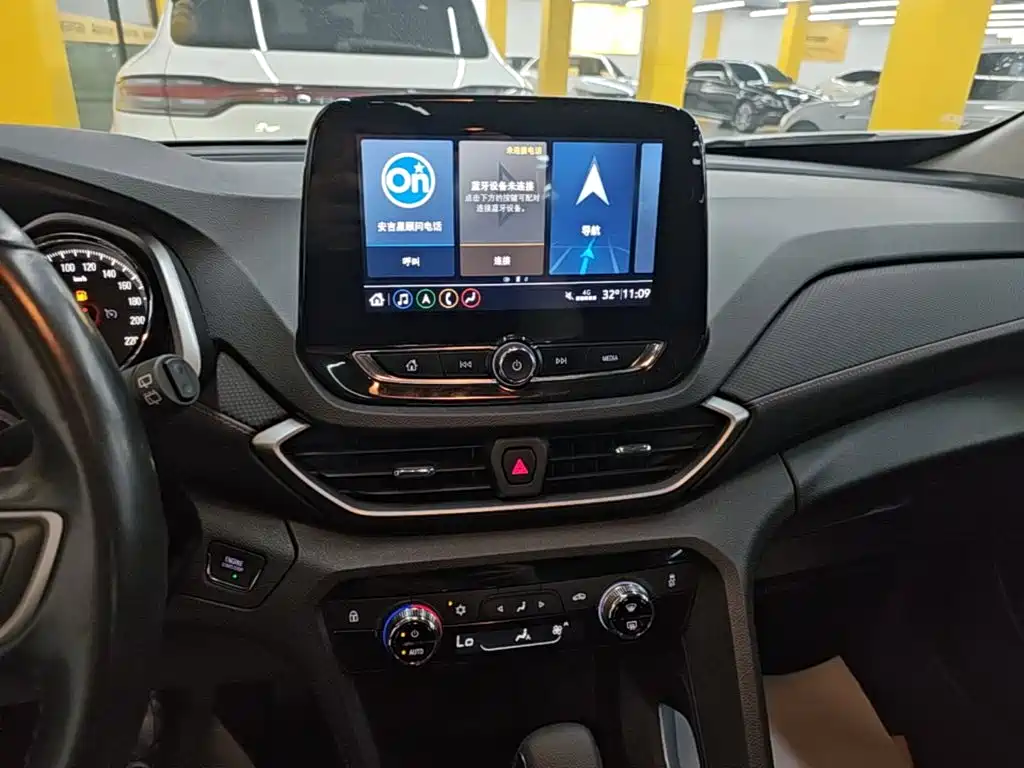 Chevrolet Orlando 2021 — фото 13