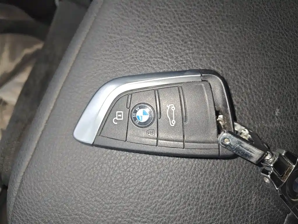 BMW 1 Series 2019 — фото 18