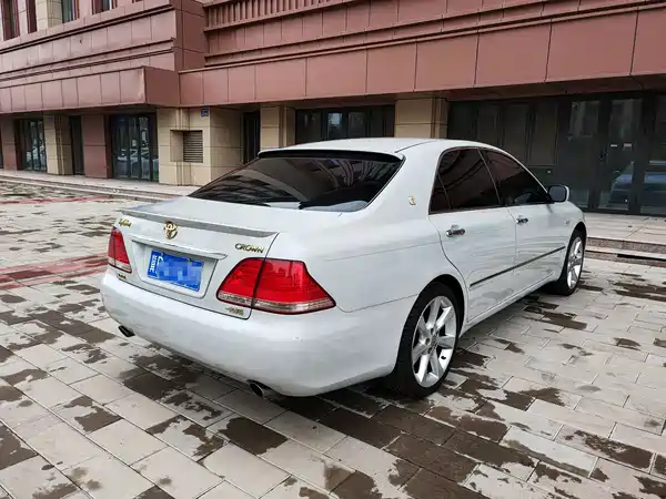 Toyota Crown 2006