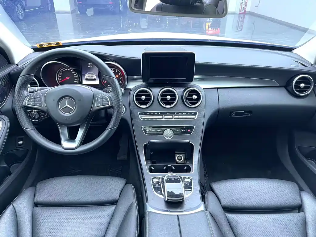 Mercedes-Benz C-Class 2016 — фото 11