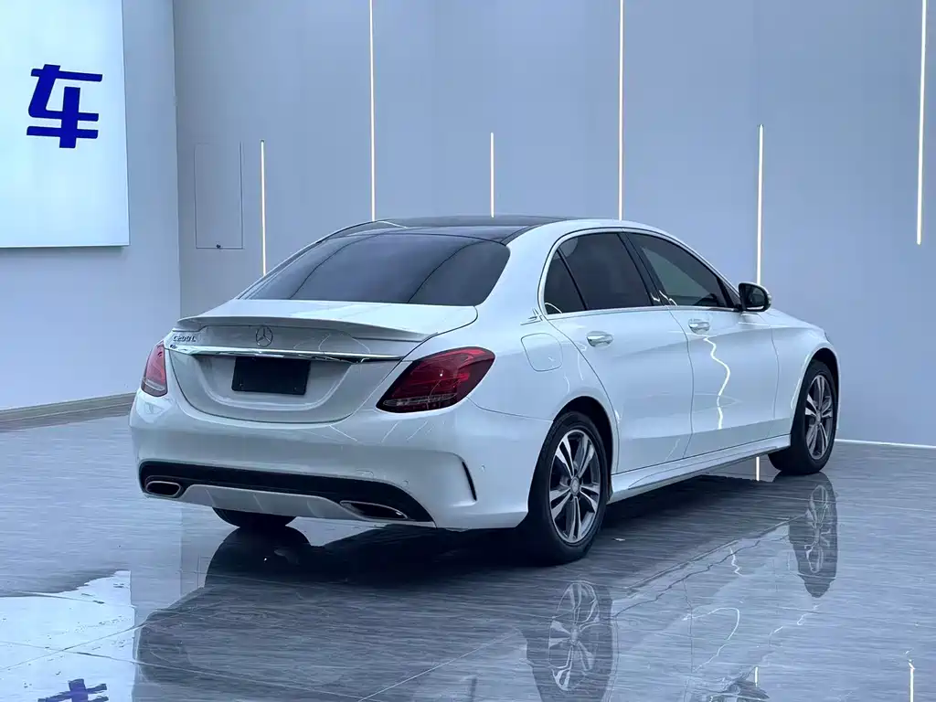 Mercedes-Benz C-Class 2016 — фото 13