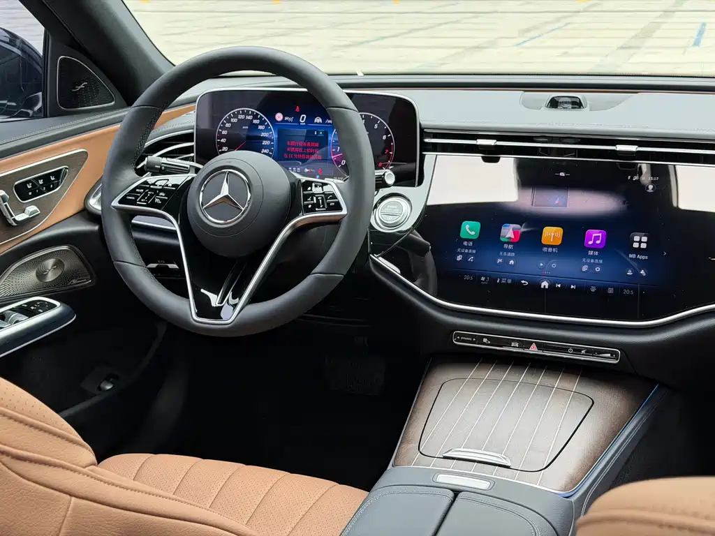 Mercedes-Benz E-Class 2024 — фото 12