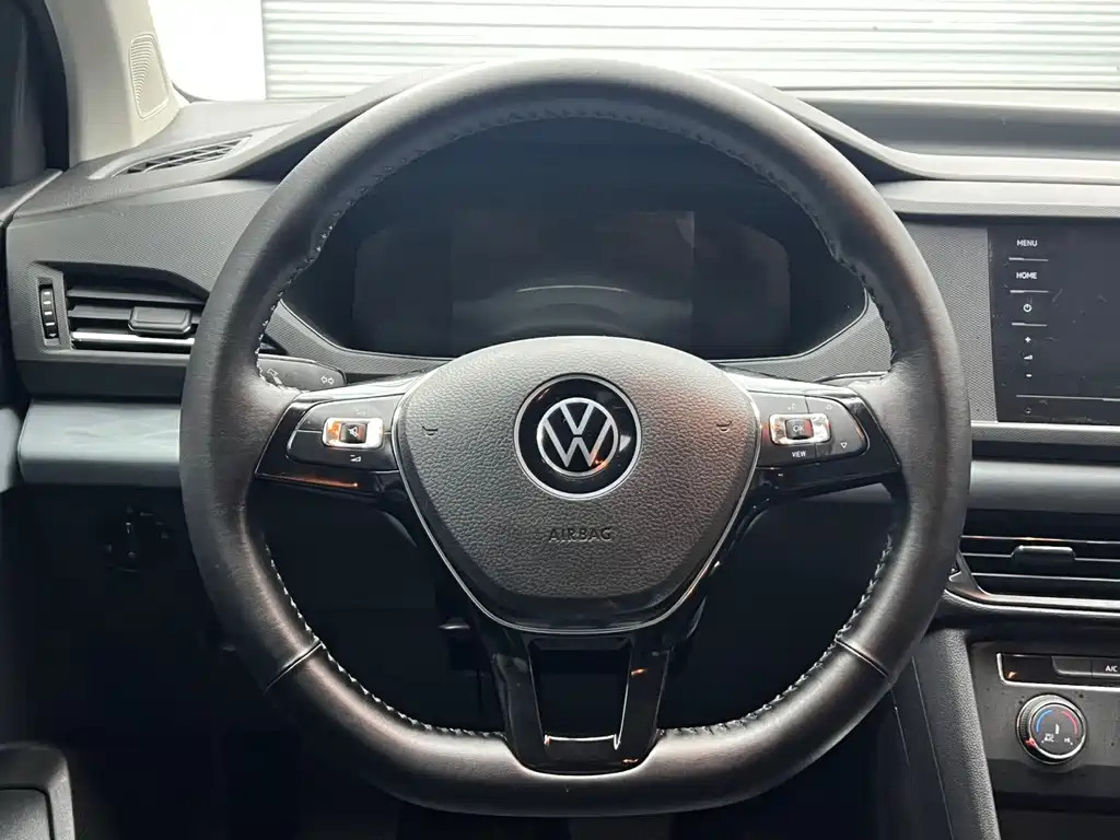 Volkswagen Tharu 2022 — фото 15