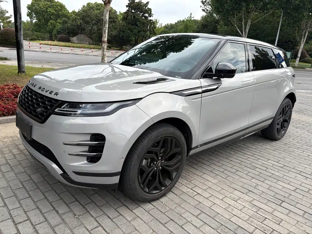 Land Rover Range Rover Evoque New Energy 2022 — фото 1
