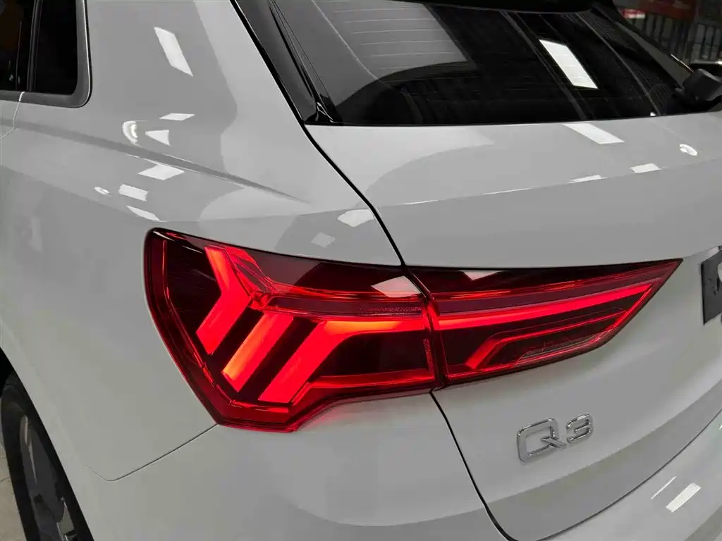 Audi Q3 2022 — фото 19