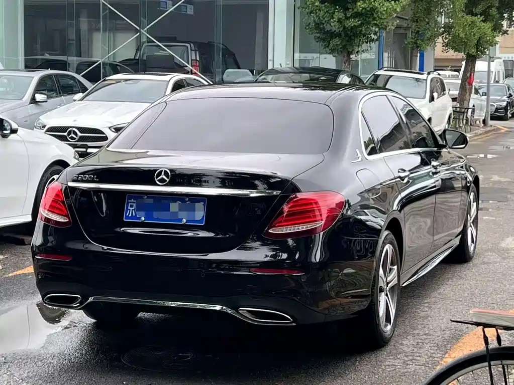 Mercedes-Benz E-Class 2018