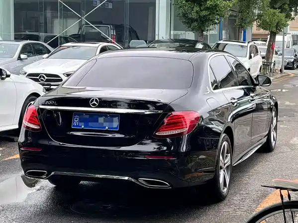 Mercedes-Benz E-Class 2018