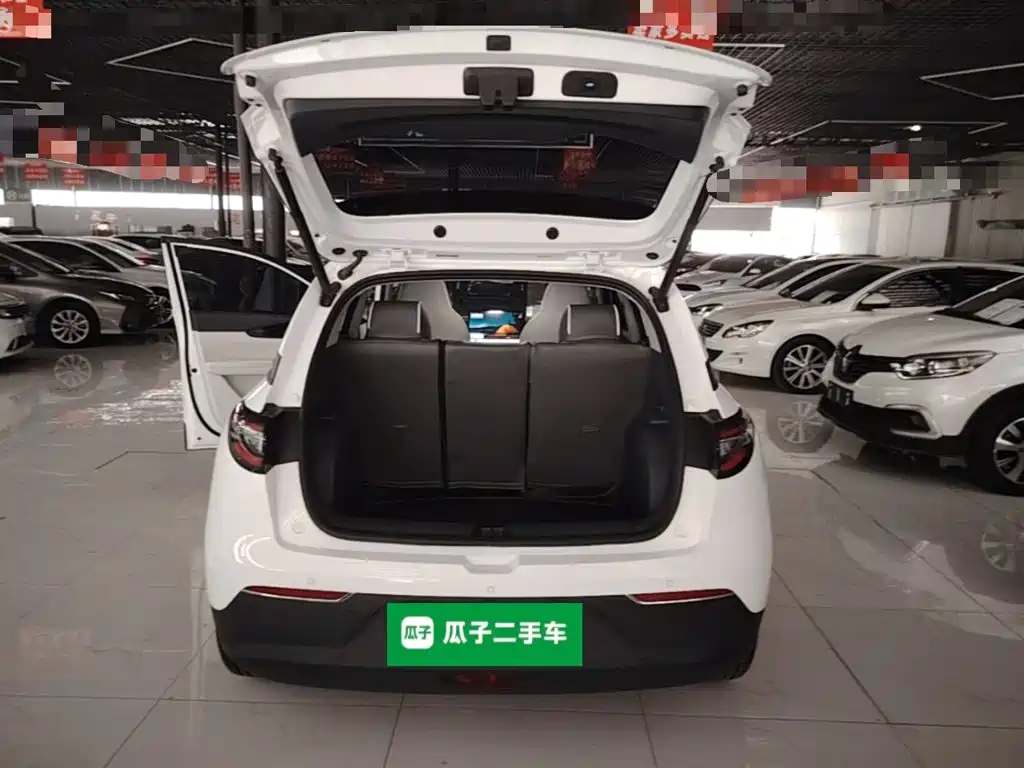 Geely Galaxy Starwish 2025 — фото 19