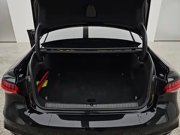 Audi A7L 2024