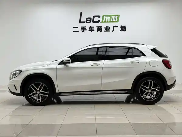 Mercedes-Benz GLA 2017