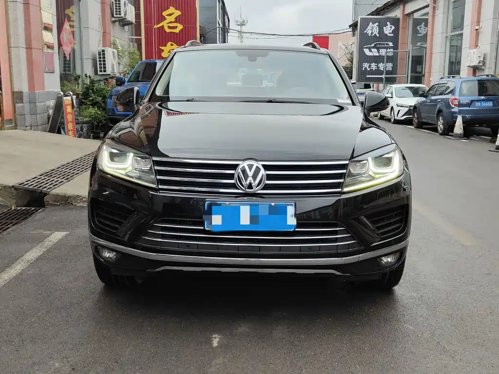 Volkswagen Touareg 2017 — фото 2
