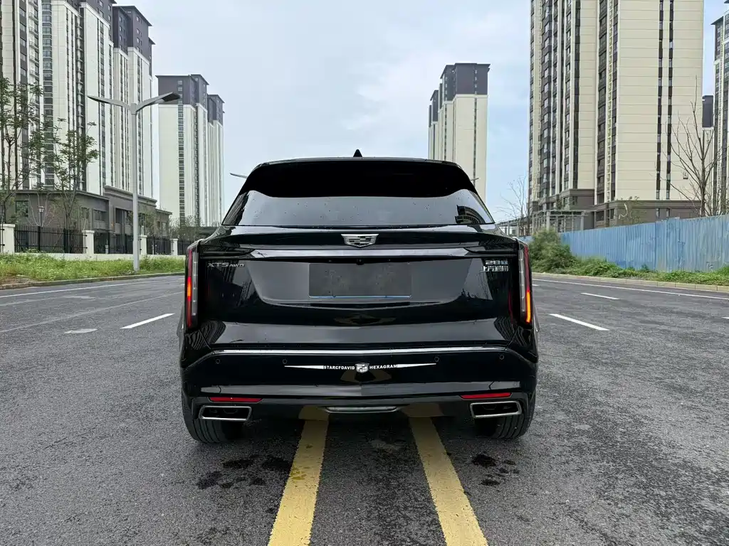 Cadillac XT5 2025 — фото 9