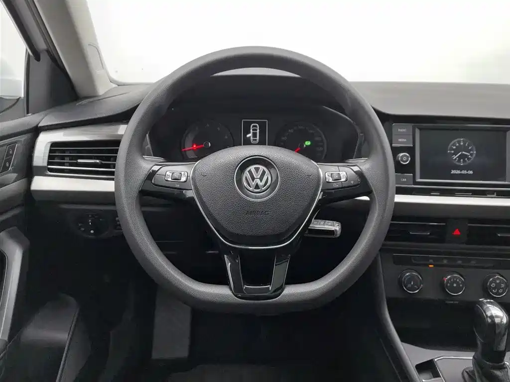 Volkswagen Lavida 2019 — фото 11