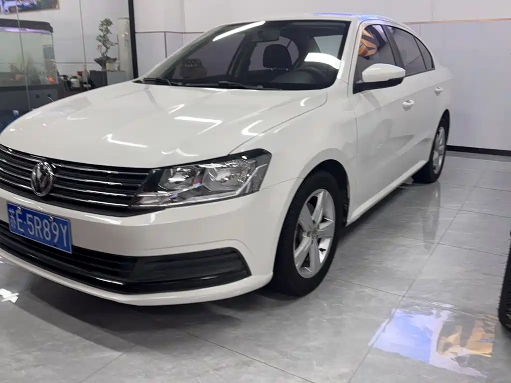 Volkswagen Lavida 2018 — фото 15