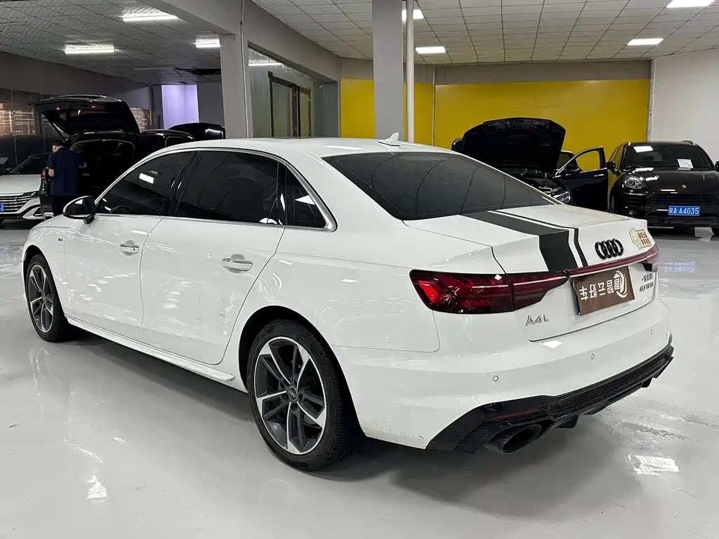 Audi A4L 2023