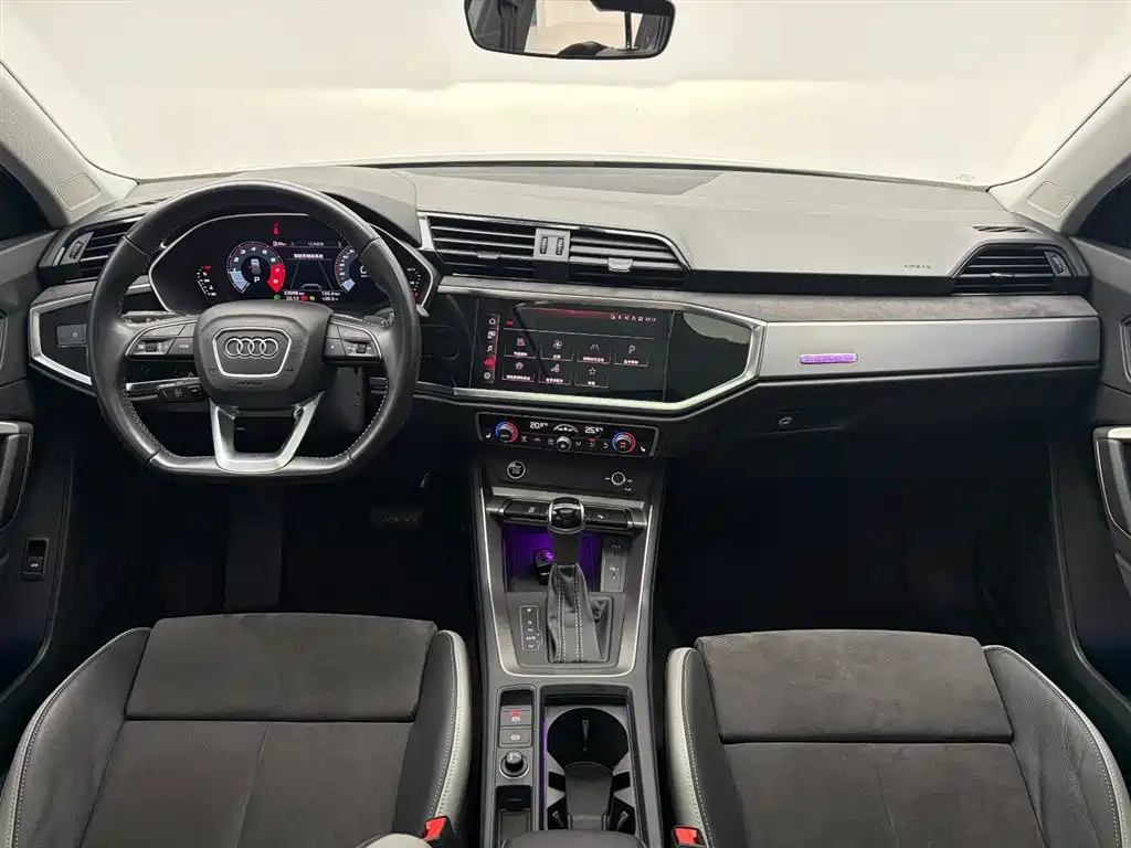 Audi Q3 2022 — фото 16