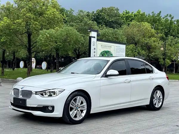 BMW 3 Series 2017