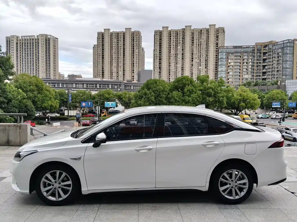 Aion S 2022