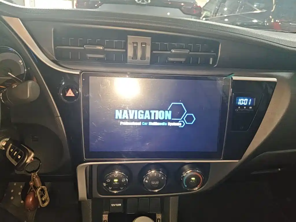 Toyota Corolla 2019 — фото 13