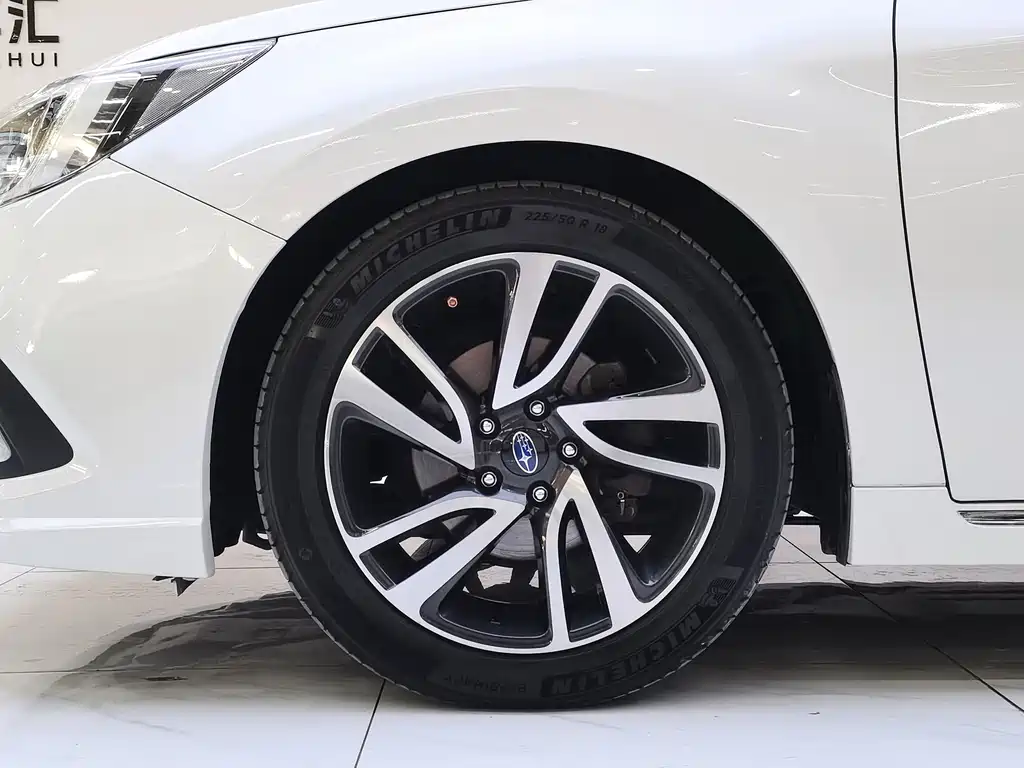 Subaru Legacy 2021 — фото 24