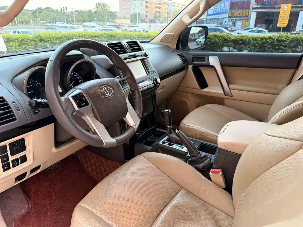 Toyota Prado 2016 — фото 5