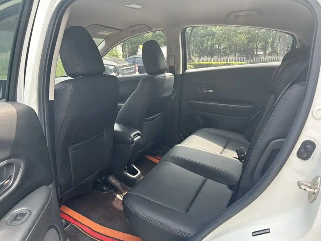 Honda Vezel 2017 — фото 10