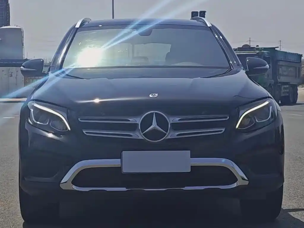 Mercedes-Benz GLC 2017 — фото 16