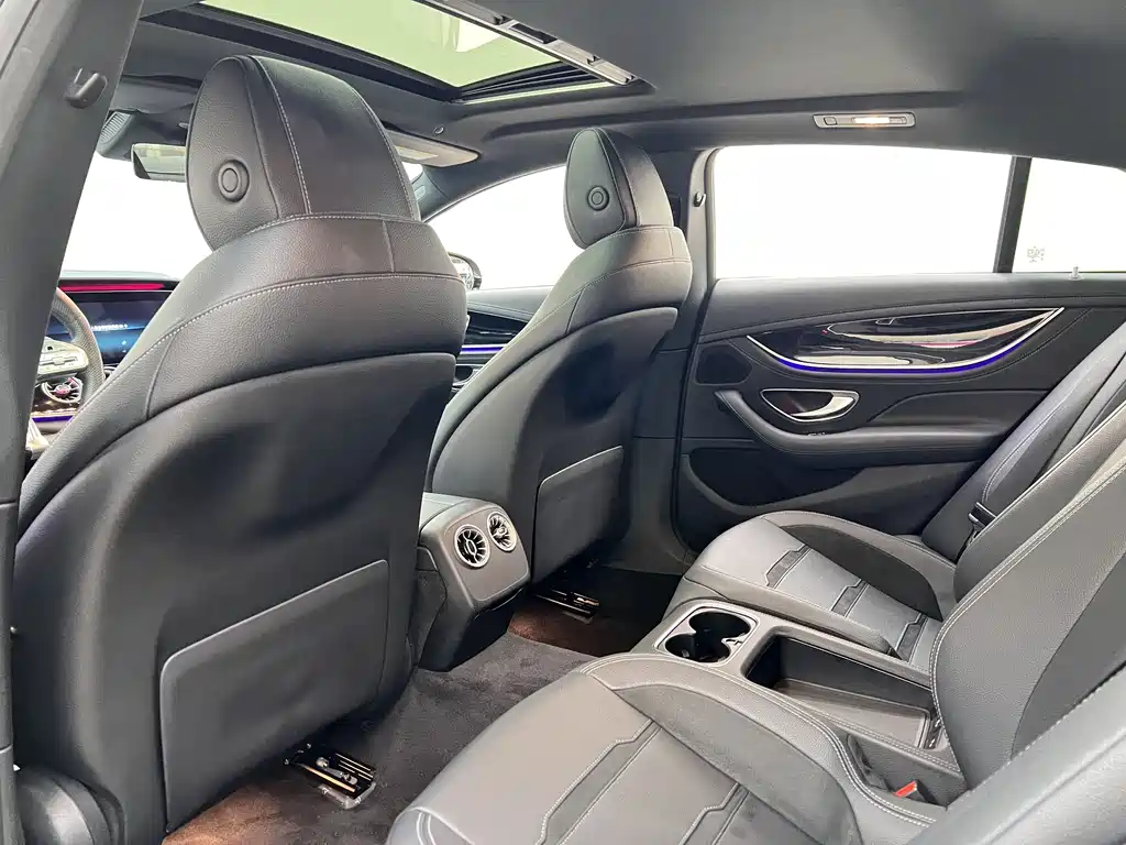 Mercedes-Benz AMG GT 2020 — фото 25