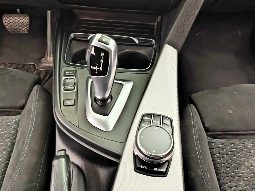 BMW 4 Series 2019 — фото 13
