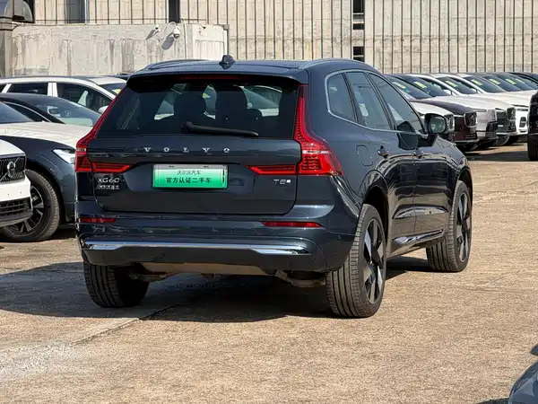 Volvo XC60 Plug-In Hybrid 2024