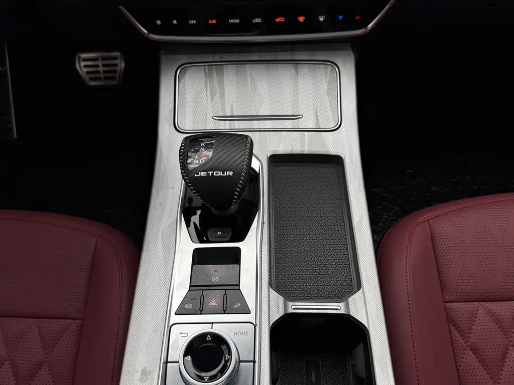 Jetour Jietu X70 PLUS 2023 — фото 11