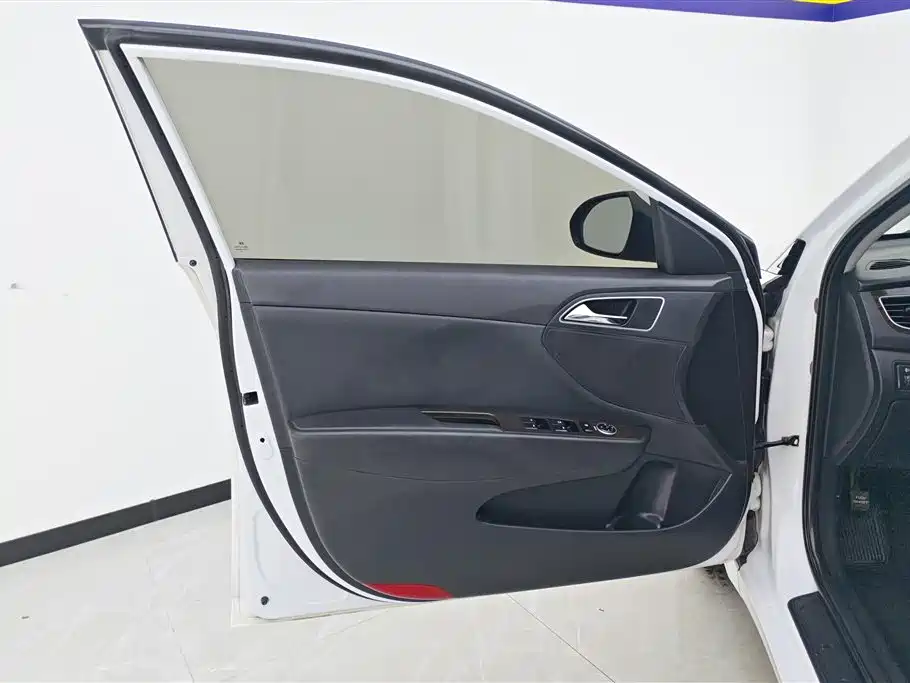 Hyundai Mistra 2016 — фото 7