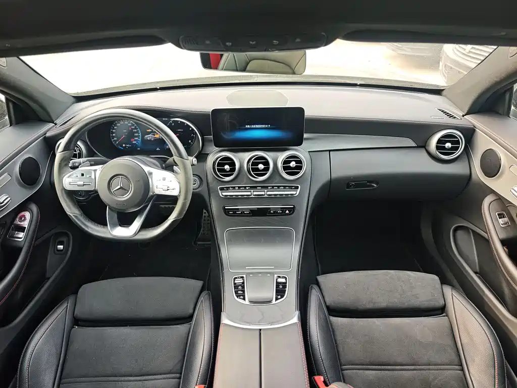 Mercedes-Benz C-Class 2023 — фото 7