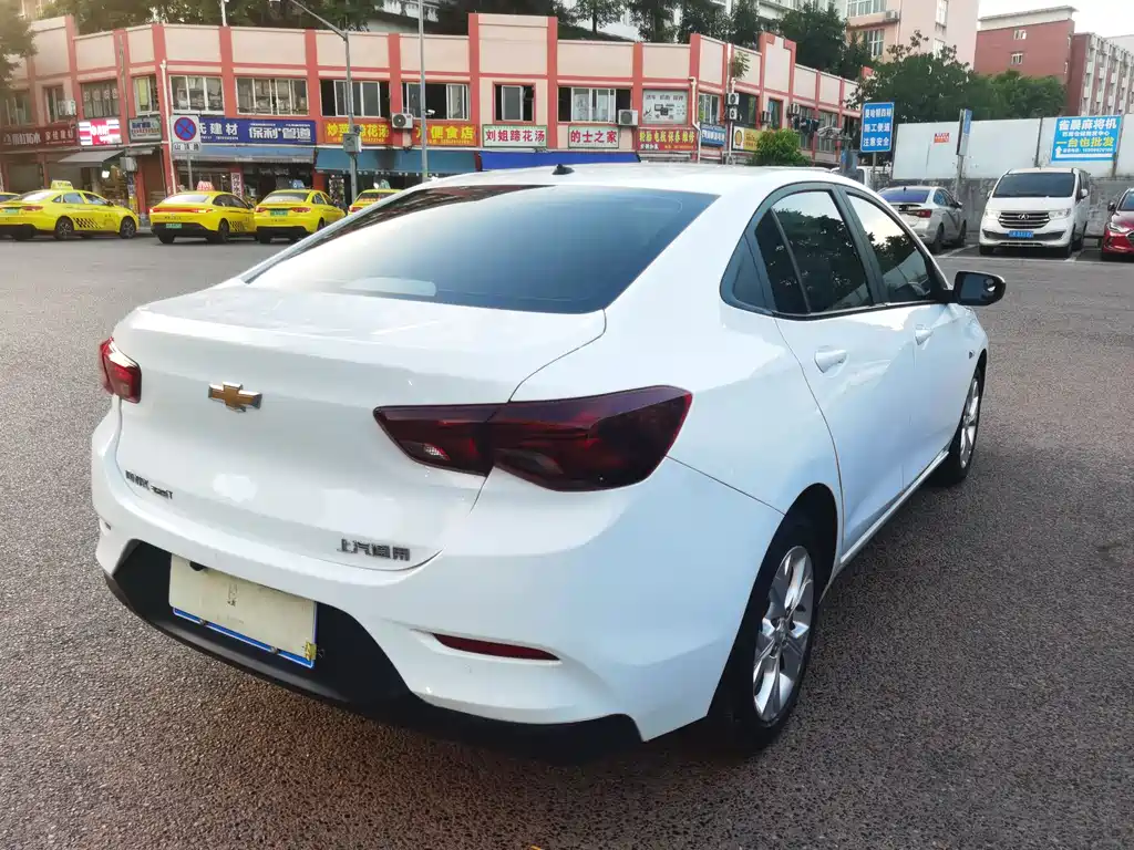 Chevrolet Cavalier 2021