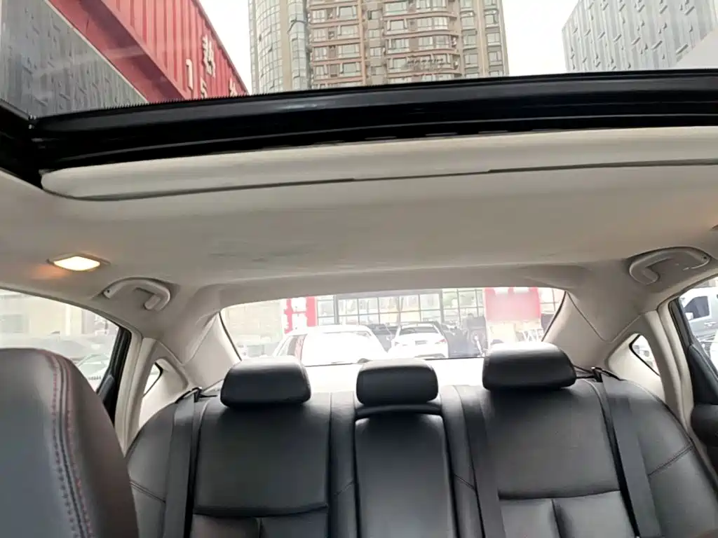 Nissan Teana 2017 — фото 18