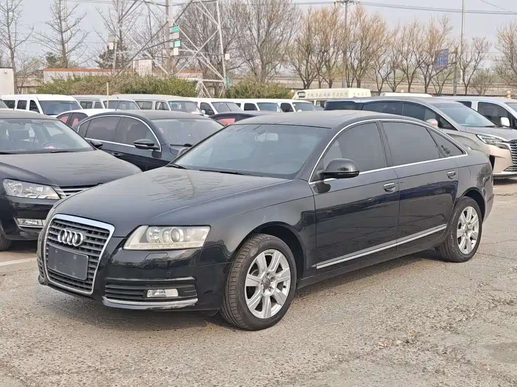 Audi A6L 2012 — фото 1